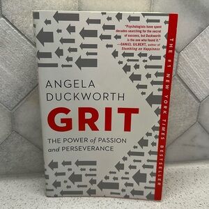 Grit the power of passion and perseverance book by Angela Duckworth